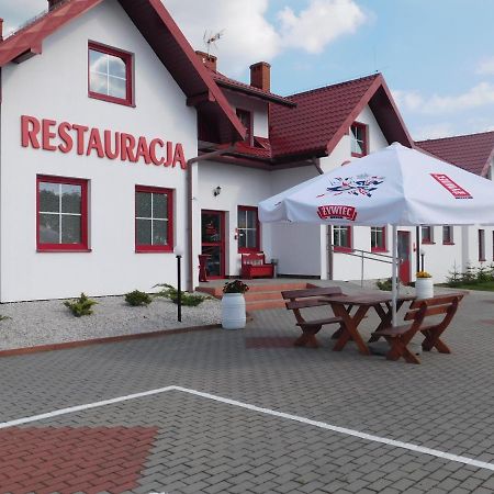 Potok 5 Hotel Zloczew Екстериор снимка