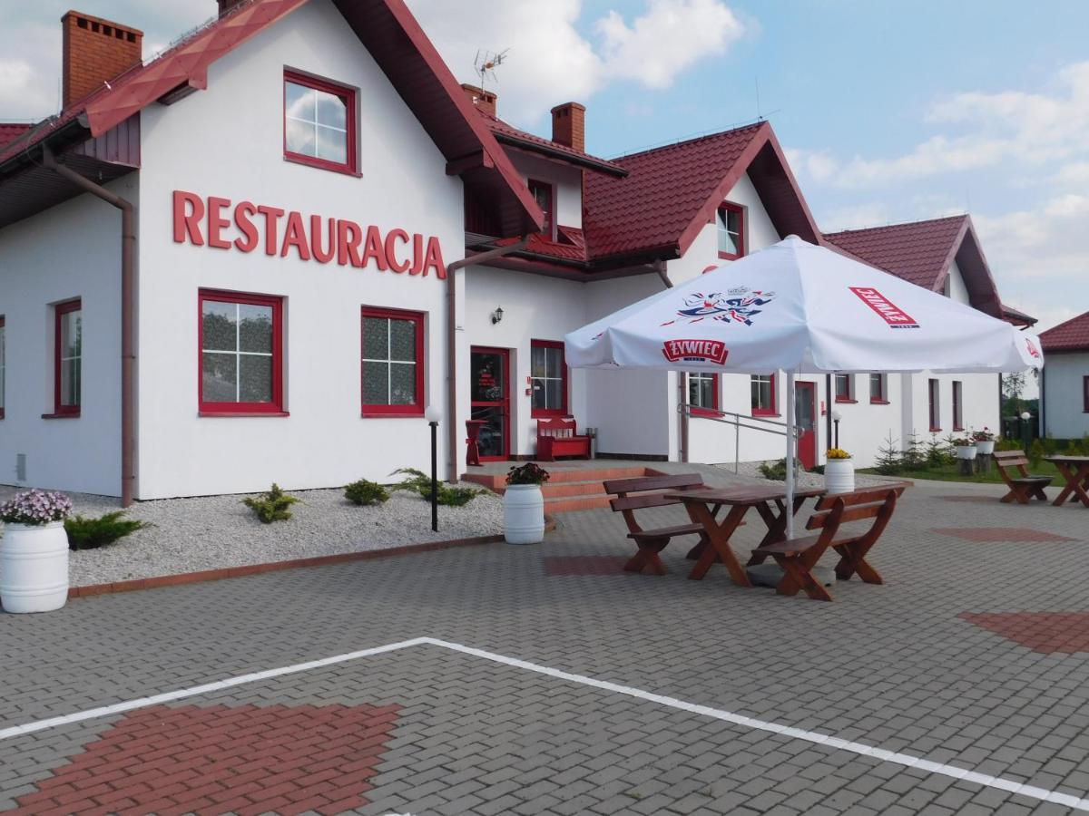 Potok 5 Hotel Zloczew Екстериор снимка